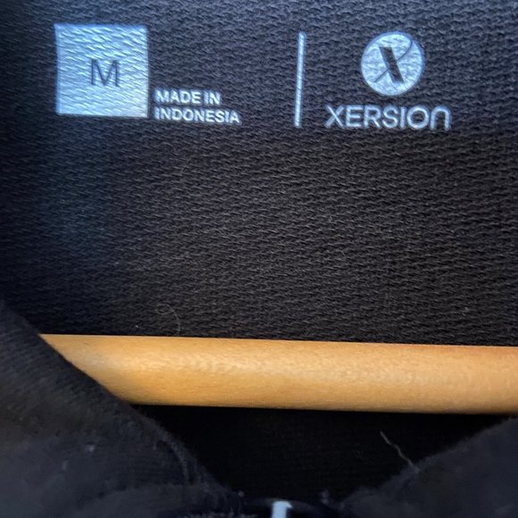 Vintage Style Zip-up Sweater - Picture 4 of 5